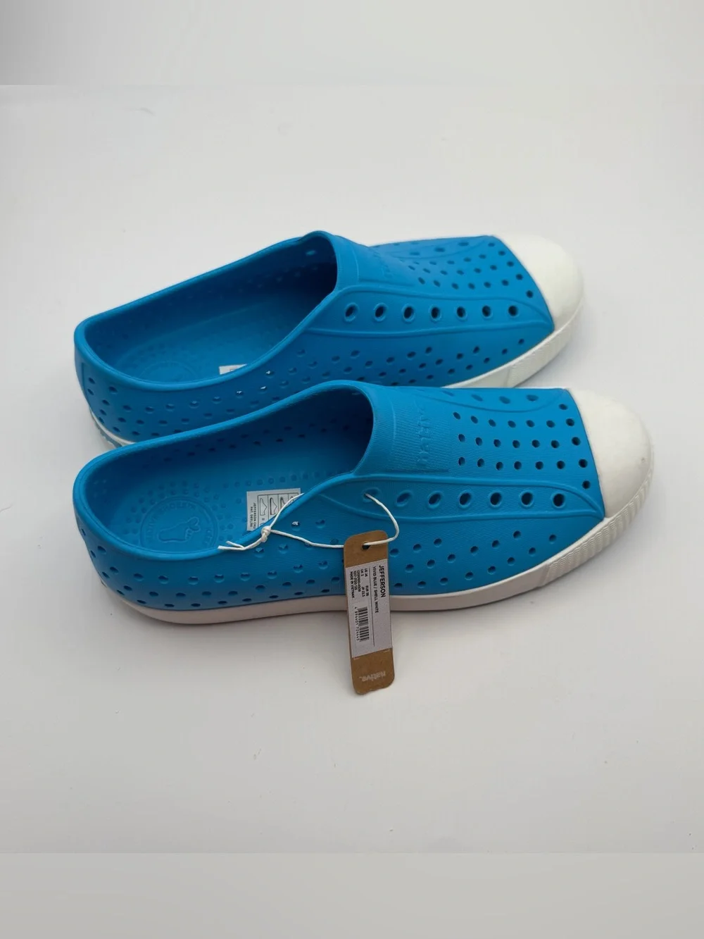 Native Jefferson Vivid Blue Shell White Slip-On Shoes YJ4 / Women’s 6 Gorpcore
